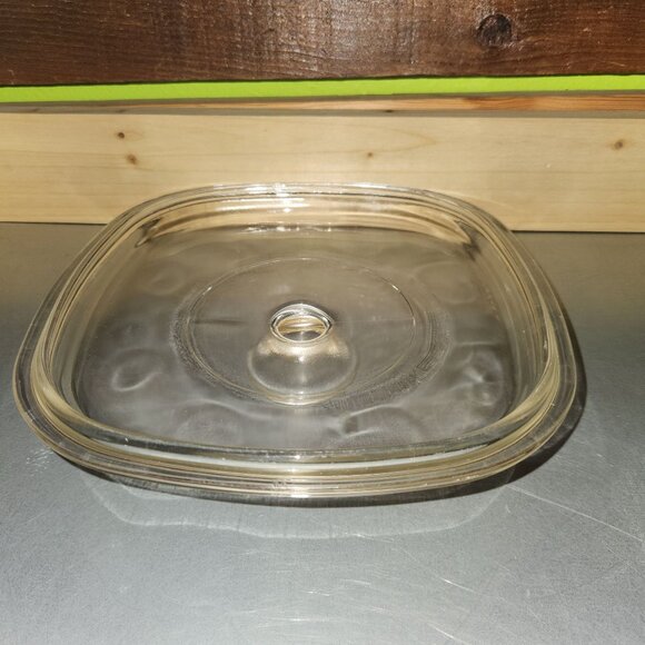 Pyrex Square Casserole Lid with Handle #A-8-0 - Picture 2 of 5